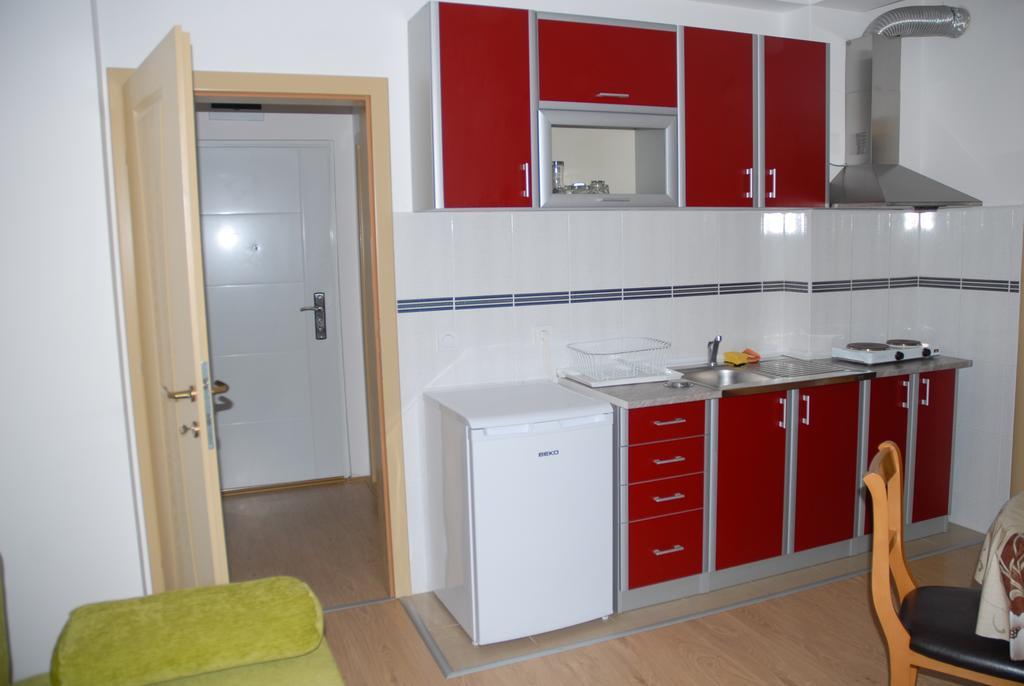 Apartments Villa Zora Dojran 部屋 写真