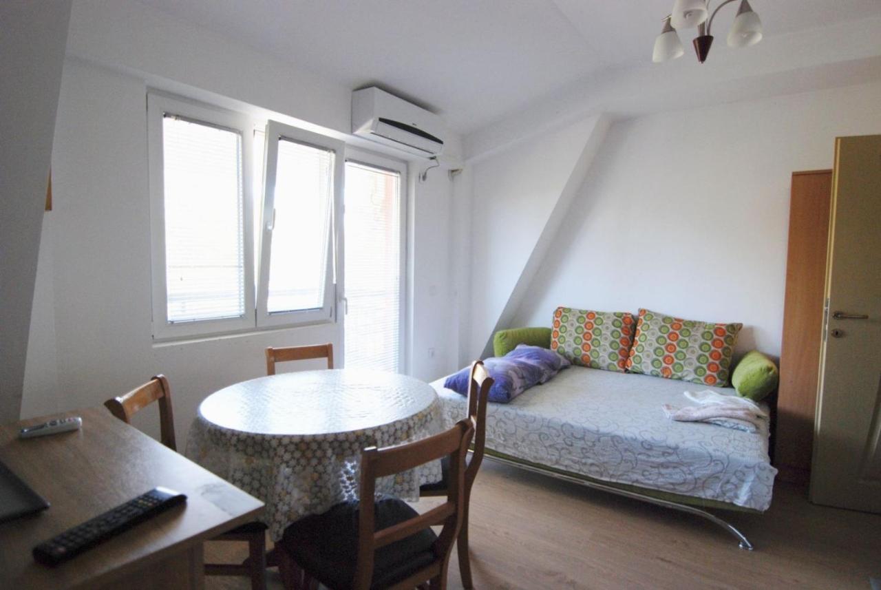Apartments Villa Zora Dojran エクステリア 写真